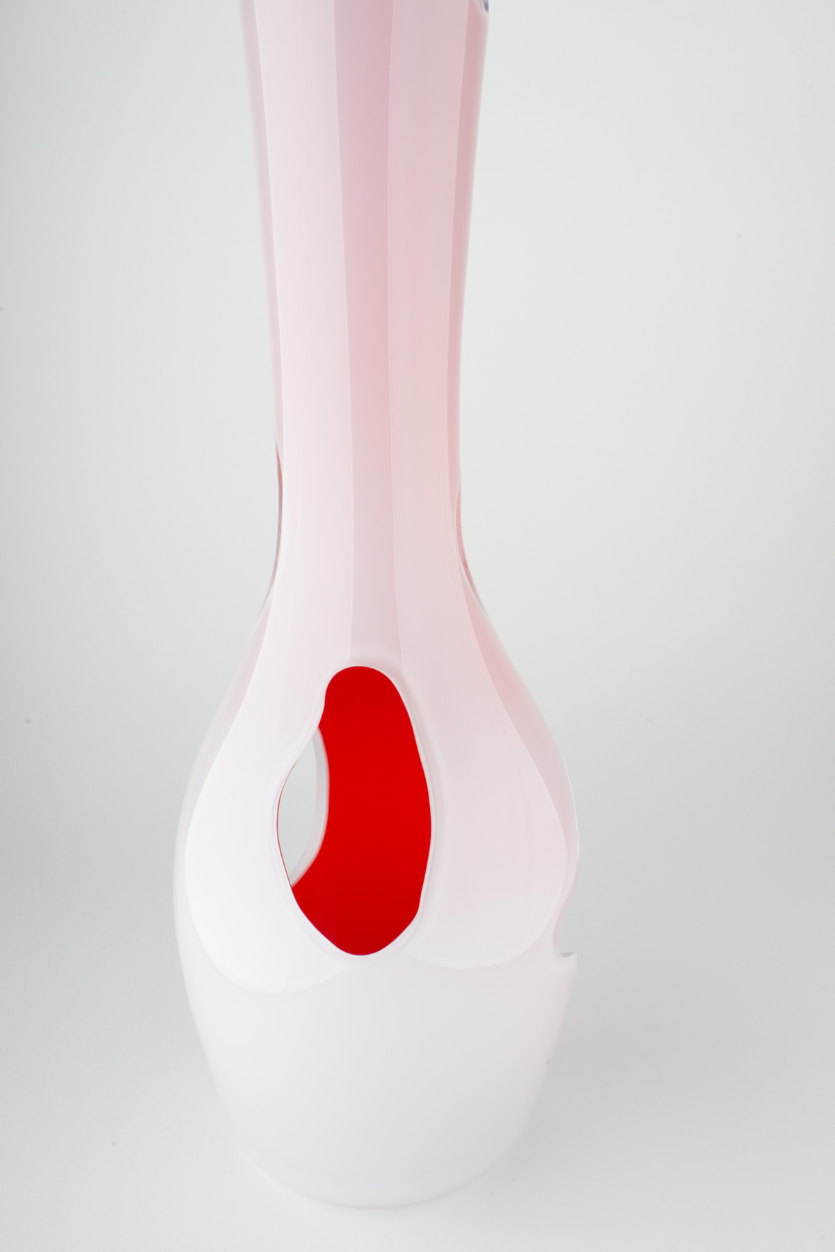 un-vase-reda-amalou-murano-glass-veronese-4.jpg